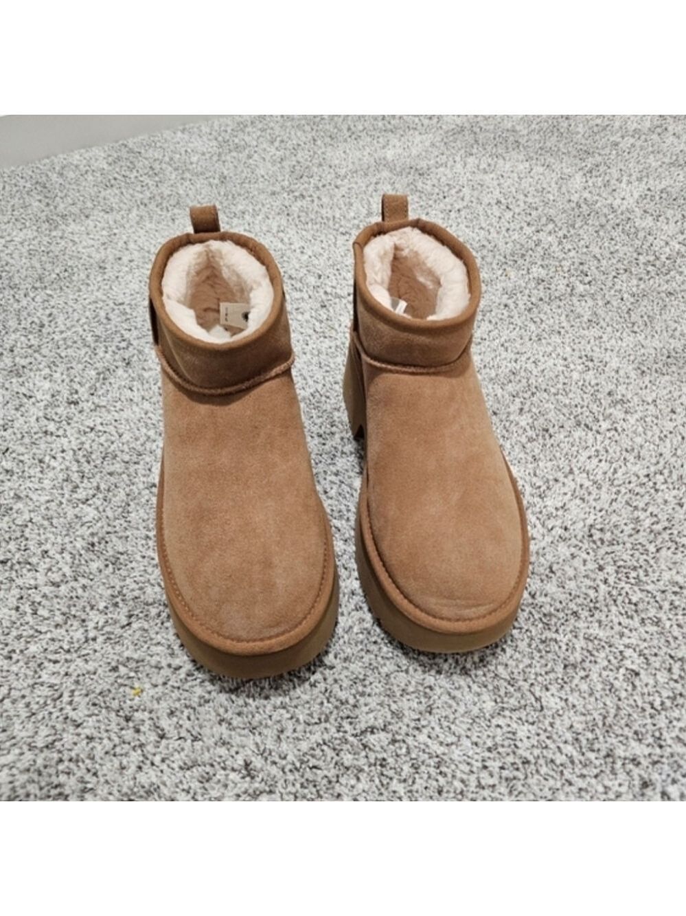 UGG Classic Ultra Mini New Heights Size 9 - Picture 5 of 11